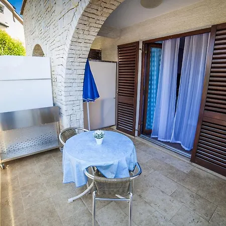 Katarina Guest house 3*