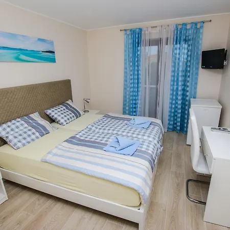 Katarina Guest house 3*