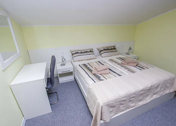 게스트하우스 Katarina 3*